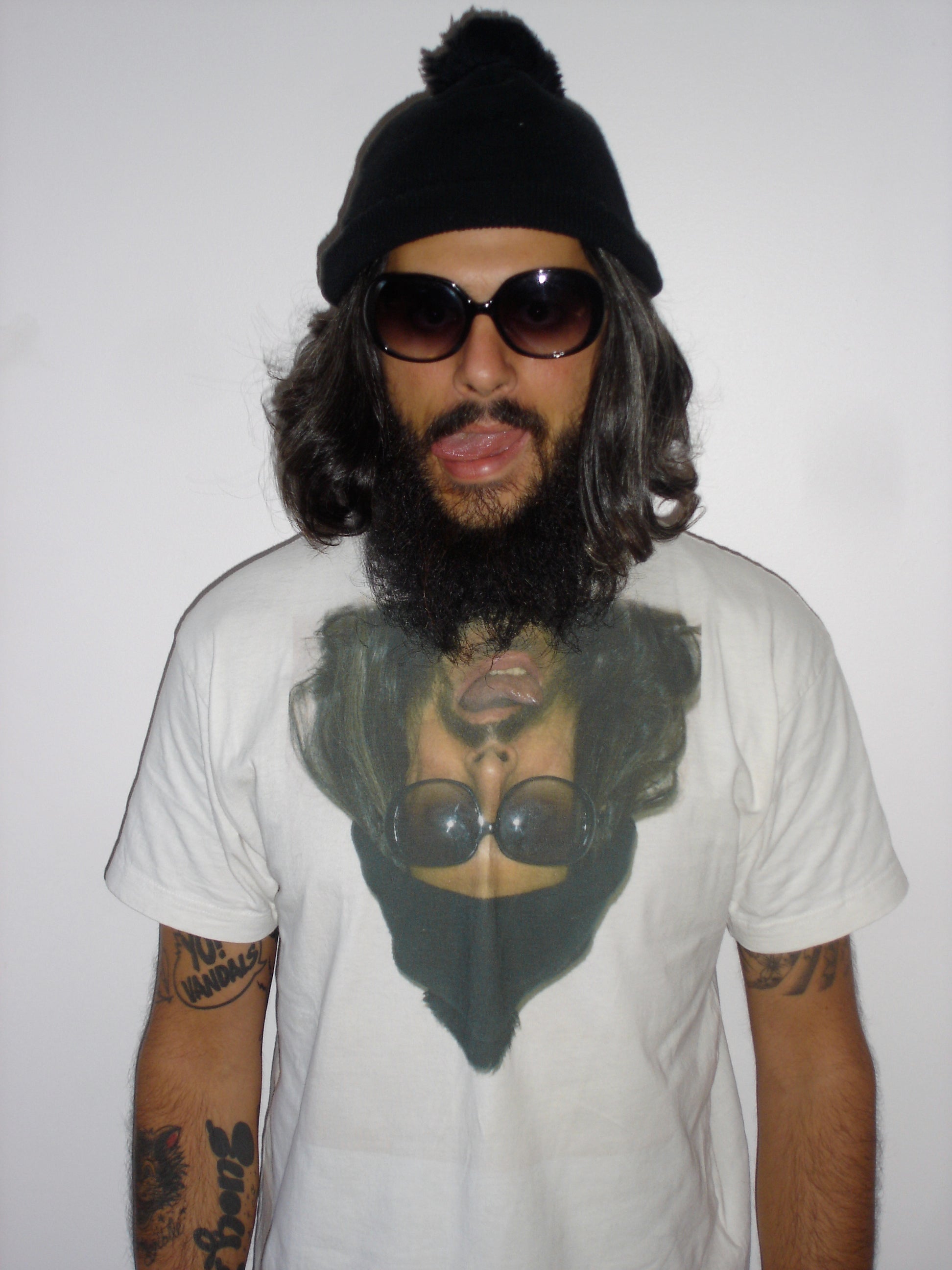 Presente Continuo / UPSIDE-DOWN tee (limited edition)
