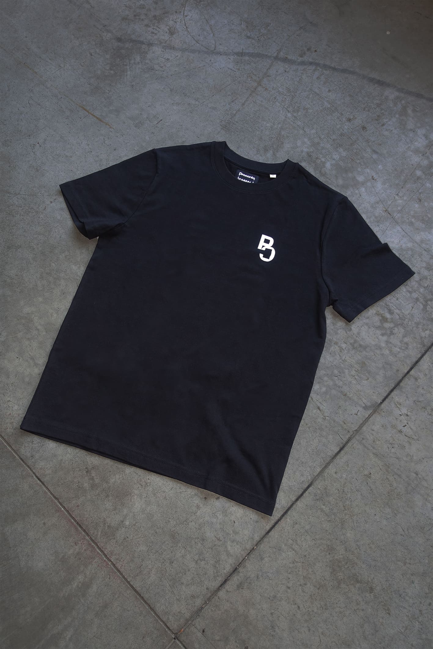 Presente Continuo / WORDMARK tee